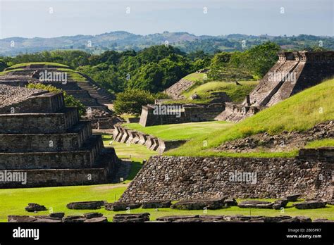 The El Tajín Ritual Complex: Rise and Fall of a Mayan Metropolis Dedicated to Ancient Deities